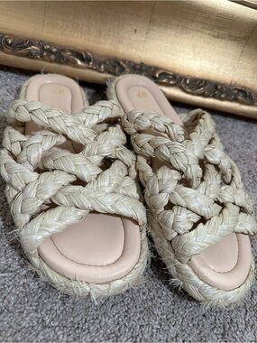 H&M Natural Tan Woven Strappy Sandals Size 38/7